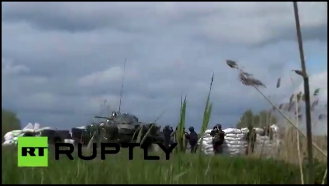 Slavyansk firefight video  Gas pipe explodes amidst fierce fighting 