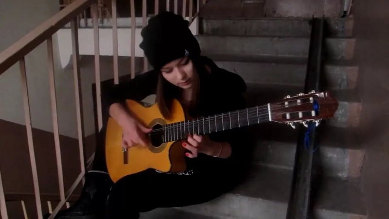 Неизвестен - девушка классно играет на гитаре