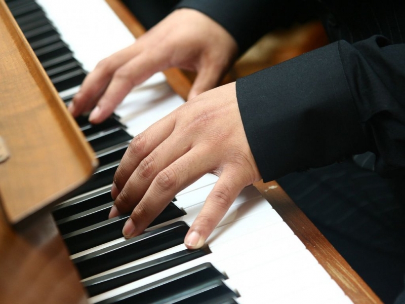 игра на рояле