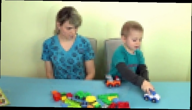 Развивающее видео для детей - машинки Lego и малыш Даник с мамой 