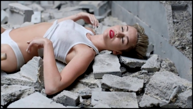 Miley Cyrus - Wrecking Ball                                                                    by    