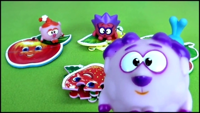 Смешарики собирают фрукты и ягоды - Развивающее видео с игрушками 