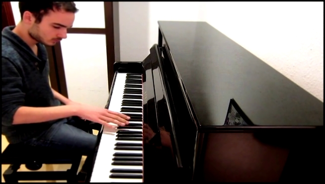 Beyonсe: Игра на пианино в три руки!  