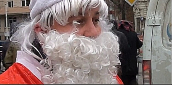 В Ростове-на-Дону Дед Мороз поздравил бездомных (новости)  