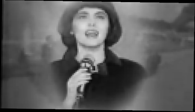 Mireille Mathieu sings La marseillaise 