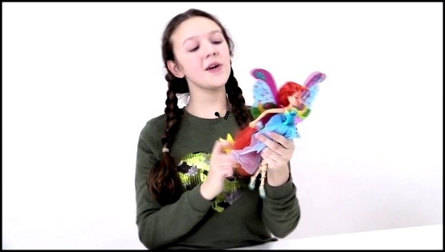 Распаковка куклы Винкс Блум вместе с лучшей подружкой Варей. Видео для девочек. 