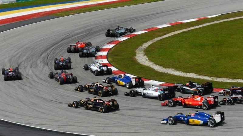 Формула 1(нарезка2010)тусовка гонщиков