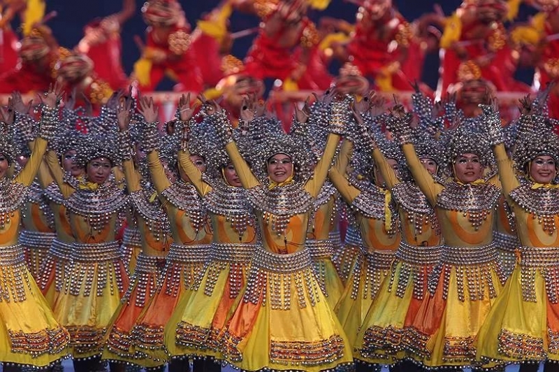 Гимн Олимпийских игр в Пекине - Всё та же Mo Li Hua