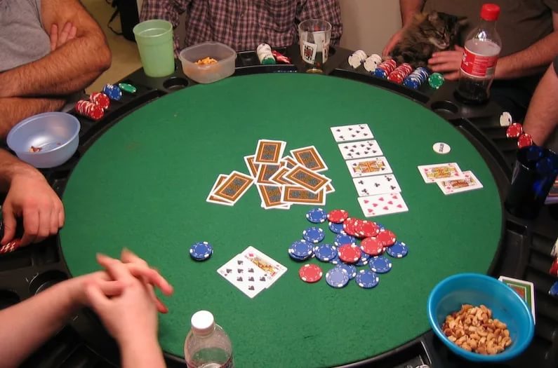 Покер - это игра людей